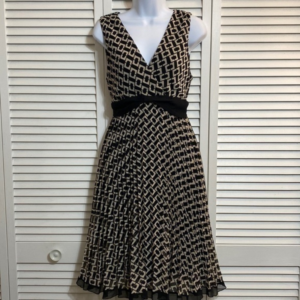 Rabbit Rabbit Rabbit Designs Black and cream dress!!